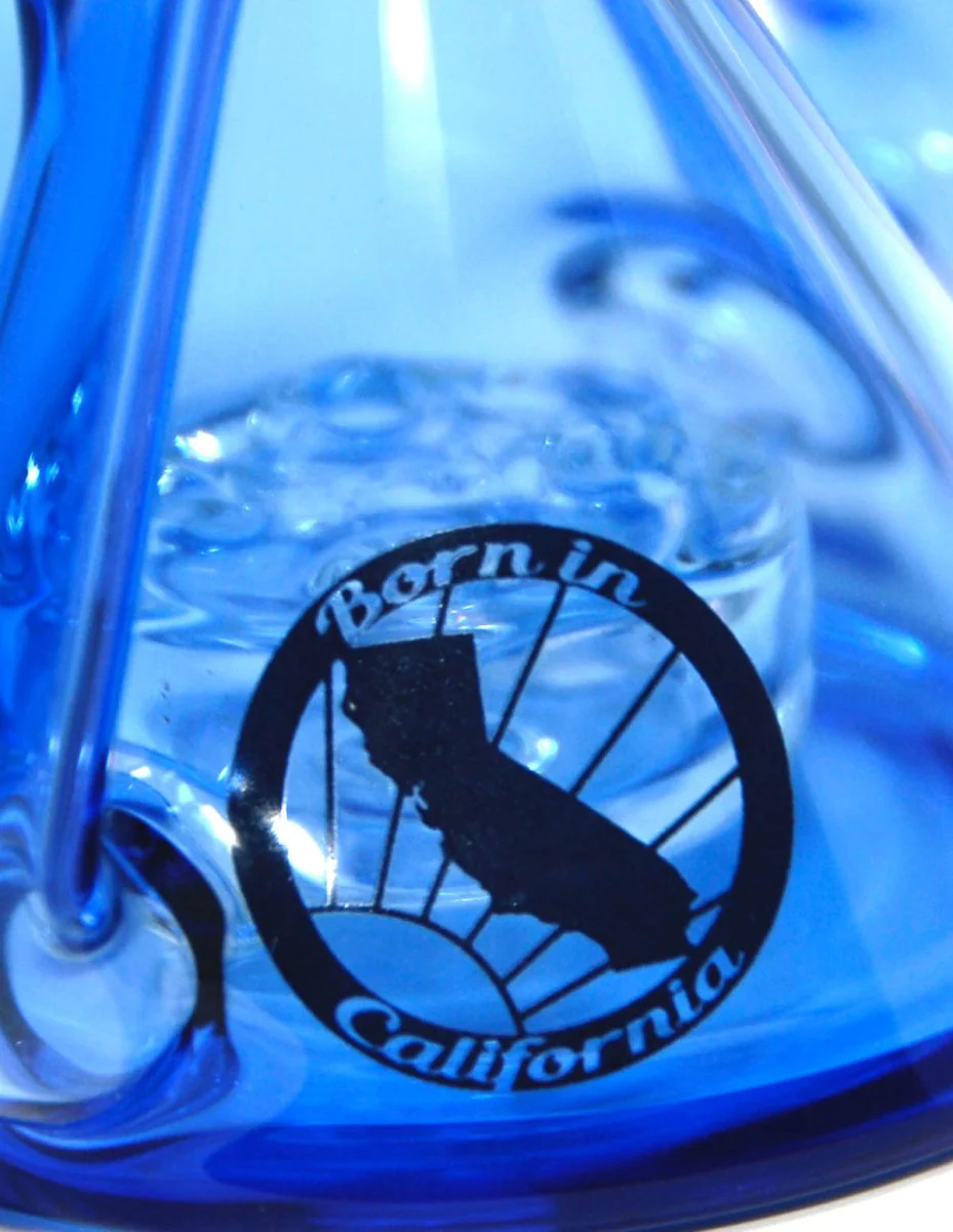 7" Ventura Glass Recycler Pipe by Maverick Glass - Image 3